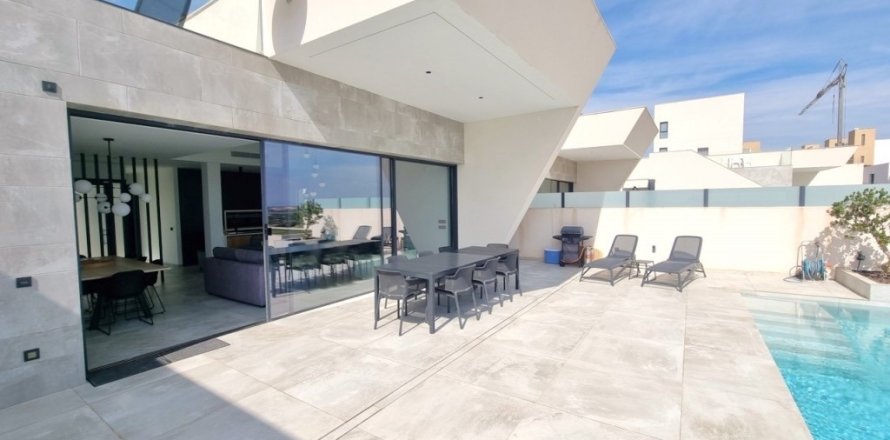 4 bedrooms Villa in Ciudad Quesada, Spain No. 111741