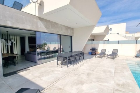 4 bedrooms Villa in Ciudad Quesada, Spain No. 111741