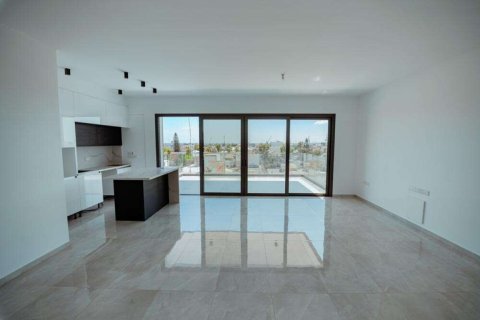 Studio Apartment in Limassol, Cyprus No. 107051 3