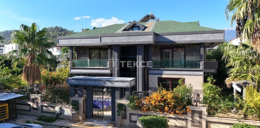6 bedrooms Villa in Kemer, Turkey No. 123516