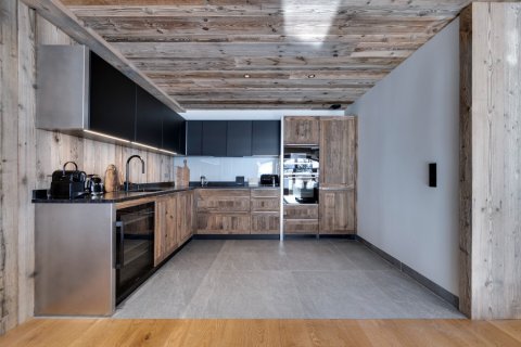 5 bedrooms Apartment in Val-d'Isere, France No. 99895 5