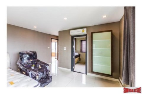 2 bedrooms Apartment in Bangkok, Thailand No. 96839 6