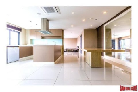 2 bedrooms Apartment in Bangkok, Thailand No. 96839 19