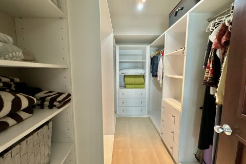 1 dormitorio Apartment en Panamá, Panama No. 128103 16