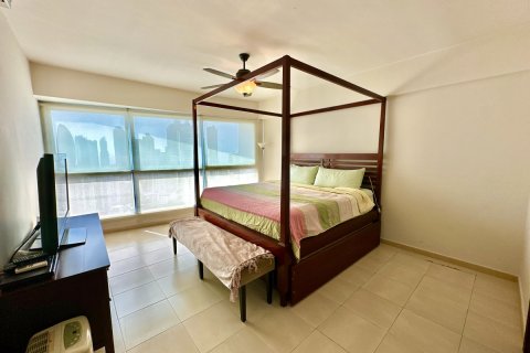 1 dormitorio Apartment en Panamá, Panama No. 128103 13