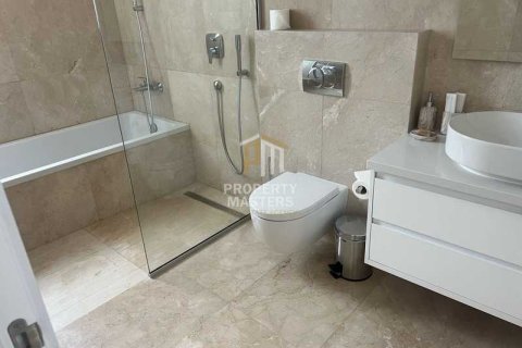 3 bedrooms Apartment in Paphos, Cyprus No. 103326 10