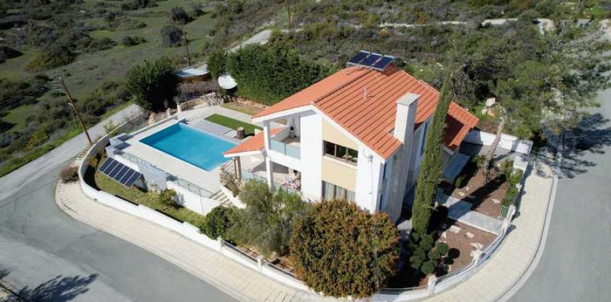 4 chambres Villa à Souni–Zanatzia, Cyprus No. 80700