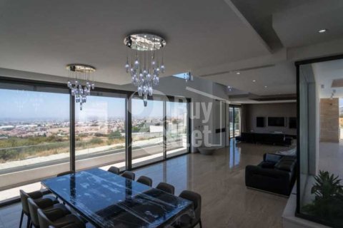 4 bedrooms Villa in Germasogeia, Cyprus No. 77185 8