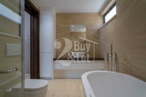 4 bedrooms Villa in Germasogeia, Cyprus No. 77185 9