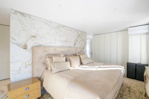 7 bedrooms Villa in Roquefort-les-Pins, France No. 69049 5