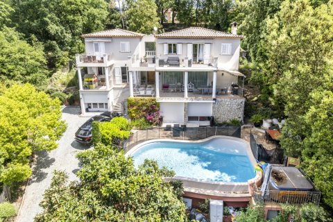 7 bedrooms Villa in Roquefort-les-Pins, France No. 69049 1