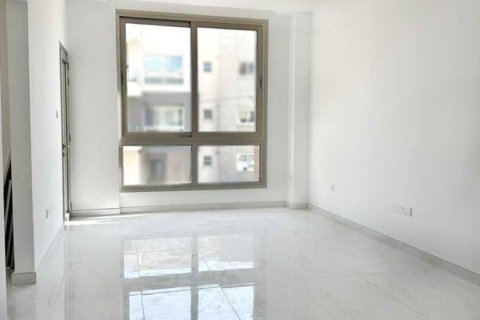 2 bedrooms Apartment in Germasogeia, Cyprus No. 34334 1