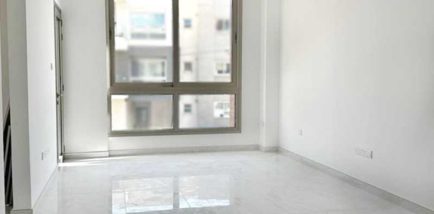 2 bedrooms Apartment in Germasogeia, Cyprus No. 34334