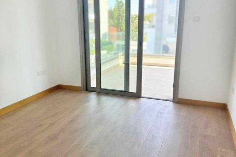 2 bedrooms Apartment in Germasogeia, Cyprus No. 34334 5