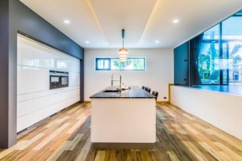 6 bedrooms Villa in Hua Hin, Thailand No. 95862 19