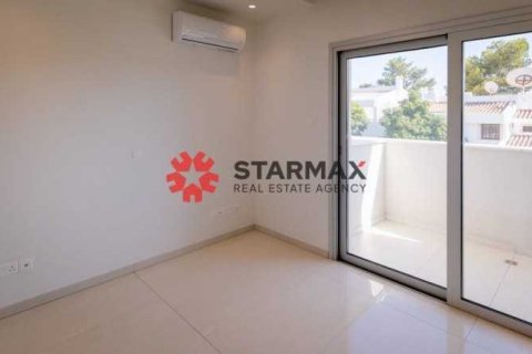2 bedrooms Apartment in Germasogeia, Cyprus No. 82827 7