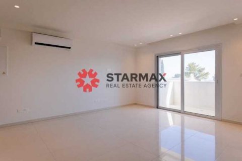 2 bedrooms Apartment in Germasogeia, Cyprus No. 82827 12