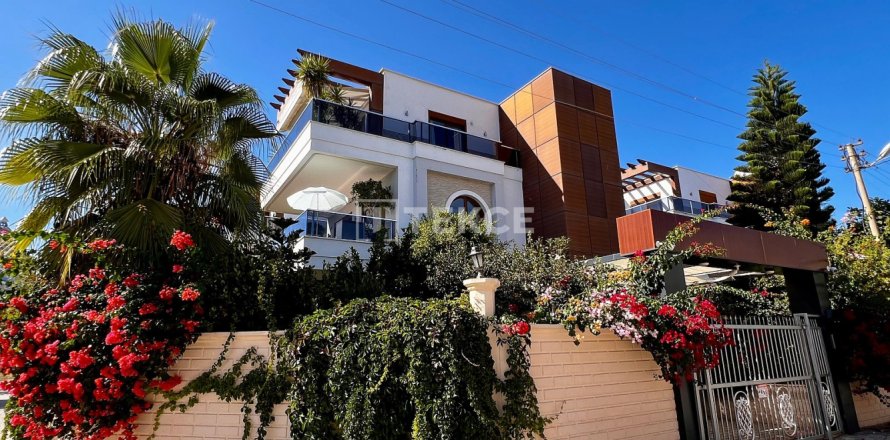 3 dormitorios Villa en Alanya, Turkey No. 61955