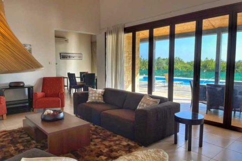 3 bedrooms House in Maroni, Cyprus No. 77169 3