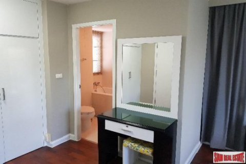 3 bedrooms Apartment in Bangkok, Thailand No. 96826 11