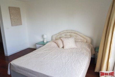 3 bedrooms Apartment in Bangkok, Thailand No. 96826 3