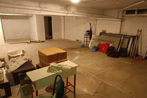 298m² Commercial property in Glyfada, Greece No. 108389 10