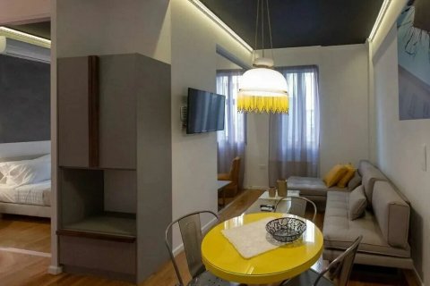 5 rooms Building in Athens, Greece No. 109215 2