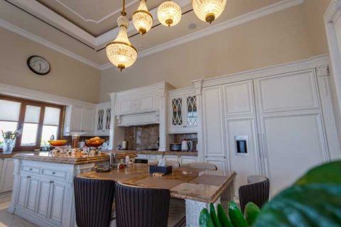 6 chambres House à Agios Athanasios, Cyprus No. 66127 5