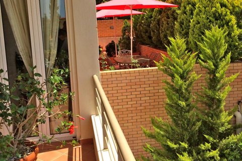 3 bedrooms Villa in Saronida, Greece No. 60338 17