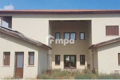 5 bedrooms House in Nisou, Cyprus No. 78975 2