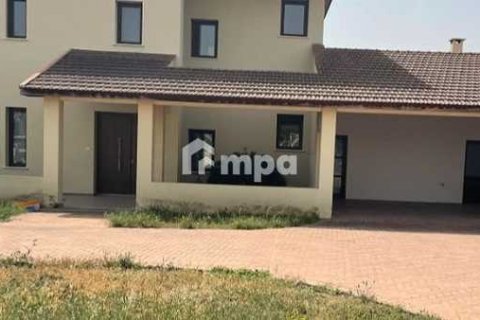 5 bedrooms House in Nisou, Cyprus No. 78975 3