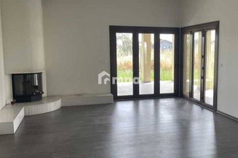 5 bedrooms House in Nisou, Cyprus No. 78975 4