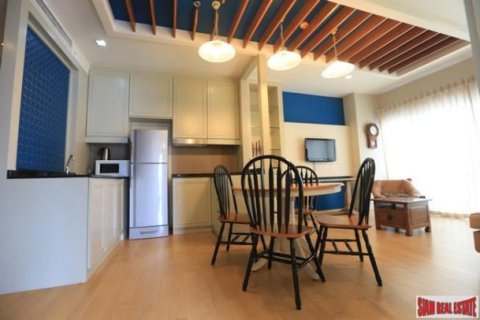 2 dormitorios Apartment en Bangkok, Thailand No. 96825 3