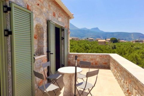 3 bedrooms House in Messenia, Greece No. 107747 10