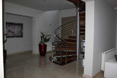 3 bedrooms House in Palodeia, Cyprus No. 29582 4