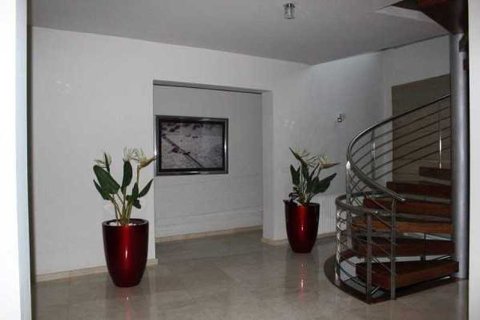 3 bedrooms House in Palodeia, Cyprus No. 29582 5