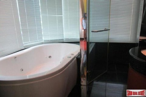 2 bedrooms Apartment in Bangkok, Thailand No. 96373 5