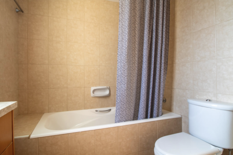 3 bedrooms House in Paphos, Cyprus No. 29848 8