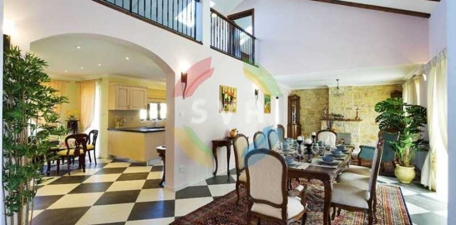 4 bedrooms House in Souni–Zanatzia, Cyprus No. 81689