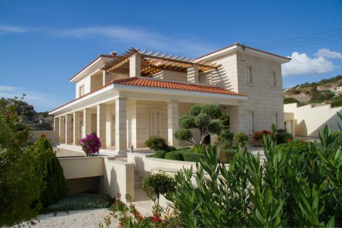 8 bedrooms Villa in Paphos, Cyprus No. 37804 3