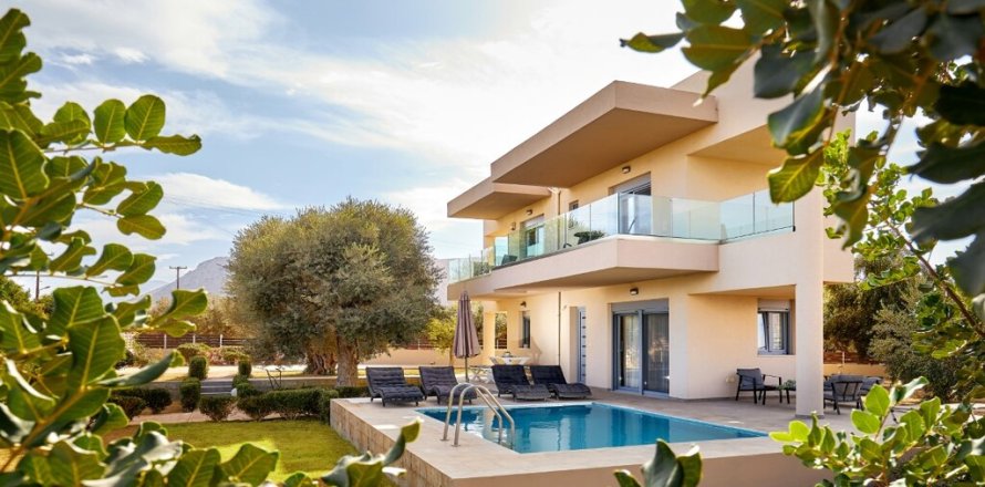 2 bedrooms Villa in Hersonissos, Greece No. 116823