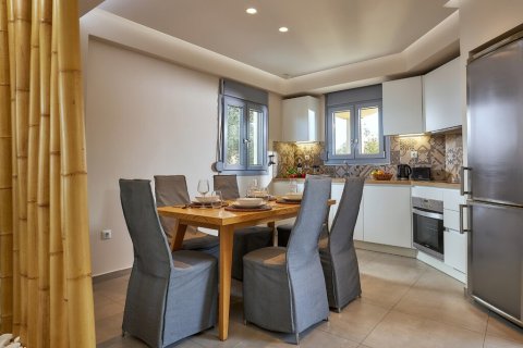 2 bedrooms Villa in Hersonissos, Greece No. 116823 16