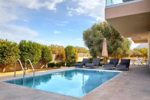 2 bedrooms Villa in Hersonissos, Greece No. 116823 3