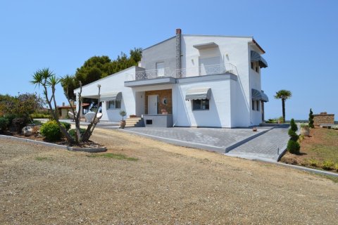 5 bedrooms Villa in Chalkidiki, Greece No. 58611 5