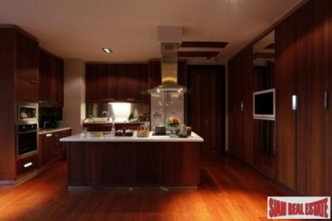 4 bedrooms Villa in Chiang Mai, Thailand No. 95738 3