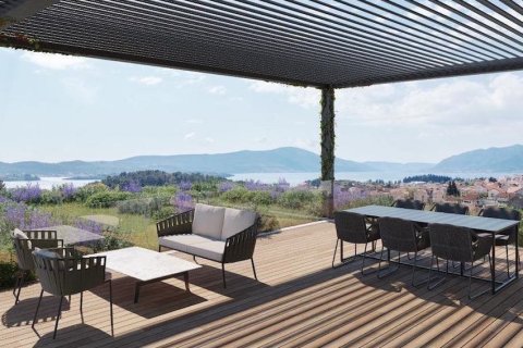 27m² Apartment in Tivat, Montenegro No. 81520 4