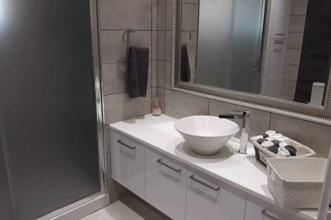 Дом с 7 спальнями в Лимассол, Кипр №43021 9