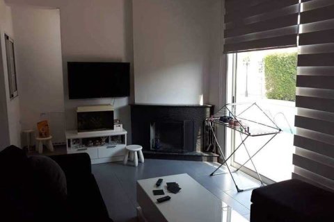 Дом с 7 спальнями в Лимассол, Кипр №43021 10