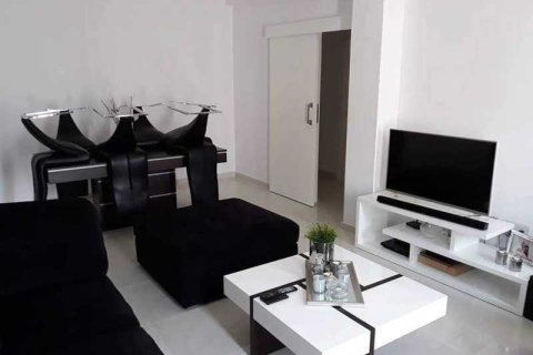 Дом с 7 спальнями в Лимассол, Кипр №43021 1