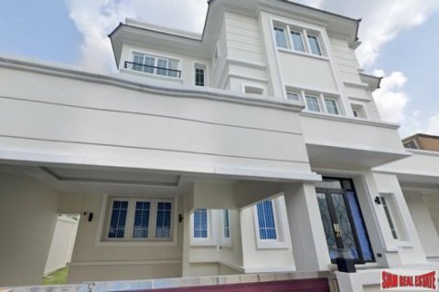 5 bedrooms Villa in Bangkok, Thailand No. 96973 18